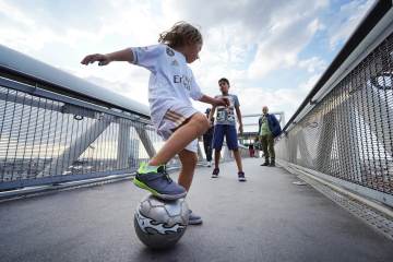 FIFA为2026世界杯推出新星徽章计划（配图示意）